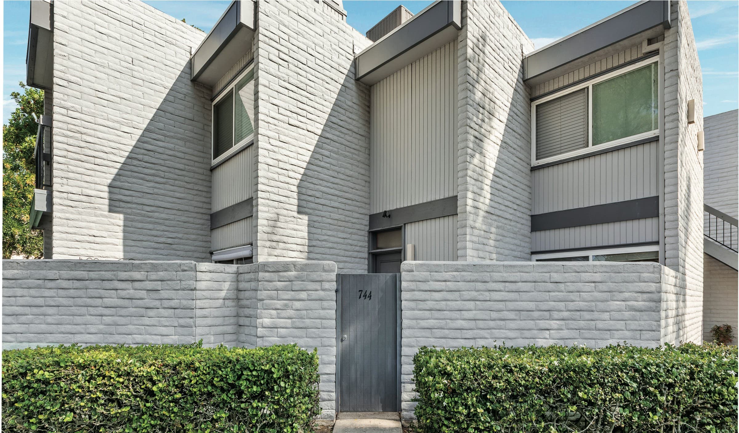 744 Olive Ave